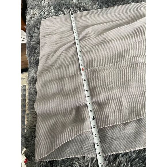 NWT west loop PLEATED SCARF - Picture 7 of 7